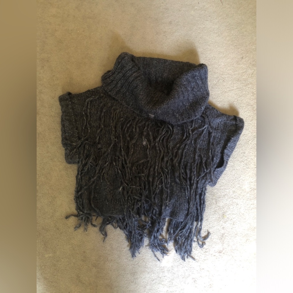 Jessica Simpson Womens sweater cropped fringe short sleeve size S